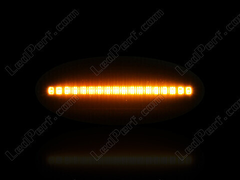 Maksymalne oświetlenie dynamicznych bocznych kierunkowskazów LED dla Nissan Qashqai I (2010 - 2013)