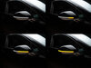 Różne etapy przewijania światła dynamicznych kierunkowskazów Osram LEDriving® do lusterek Volkswagen Touran V4
