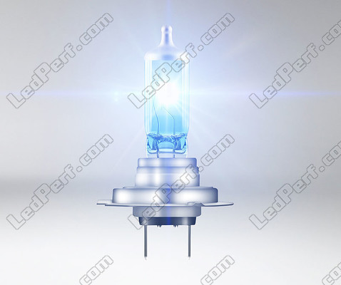 żarówka Halogen H7 Osram Cool Blue Intense NEXT GEN produkujący oświetlenie z efektem LED