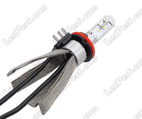 Żarówka LED H15 z elastycznym radiatorem umożliwiającym montaż plug and play we wszystkich Reflektory samochodach