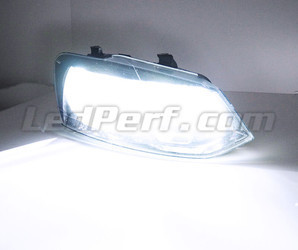Żarówka samochodowa LED - Oświetlenie w kolorze biały czysty