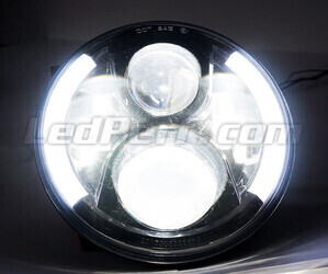Optyka motocykl Full LED Chromowana do reflektora okrągły o średnicy 7 cali - Typ 4 Oświetlenie w kolorze Biały czysty.