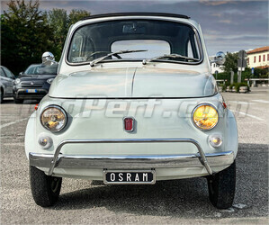 Porównanie przed i po na klasycznym samochodzie żarówek LED H4 Osram LEDriving® HL Vintage - 64193DWVNT-2MB
