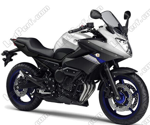 Motocycl Yamaha XJ6 Diversion (2009 - 2018)
