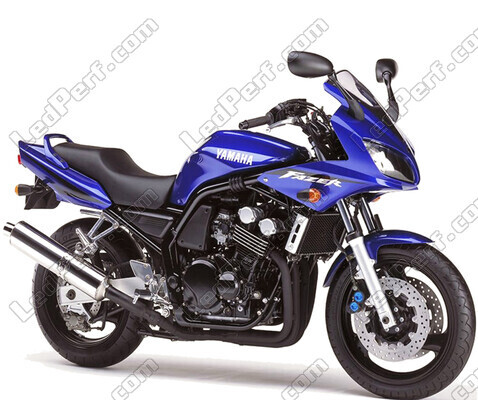 Motocycl Yamaha FZS 600 Fazer (MK2) (2002 - 2004)