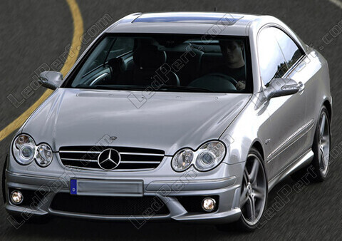 Samochód Mercedes CLK (W209) (2002 - 2010)