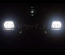 Pakiet świateł postojowych LED (xenon biały) do Mitsubishi Pajero sport 1