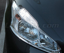 Pakiet świateł postojowych i do jazdy dziennej LED (xenon biały) do Peugeot 208 (bez oryginalnych xenon)
