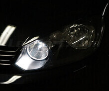 Pakiet żarówek świateł do jazdy dziennej i drogowych H15 Xenon Effect do Volkswagen Jetta 6