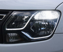 Pakiet świateł do jazdy dziennej/świateł postojowych (xenon biały) do Dacia Duster (restylizowany)
