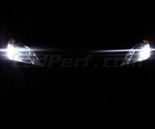Pakiet świateł postojowych LED (xenon biały) do Ford Mondeo MK3
