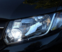Pakiet świateł do jazdy dziennej/świateł postojowych (xenon biały) do Dacia Logan 2
